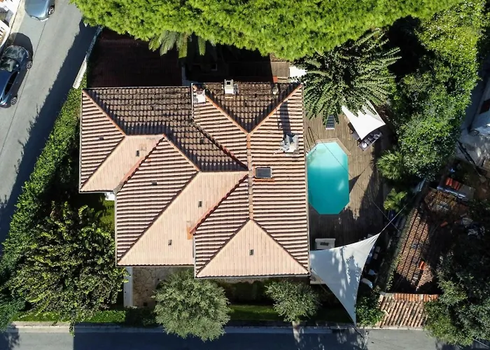 Résidence Villa 180m² 5p Cannes Piscine Garage - Villa 180m² 5P Cannes Piscine Garage MAE-2963 Villa *