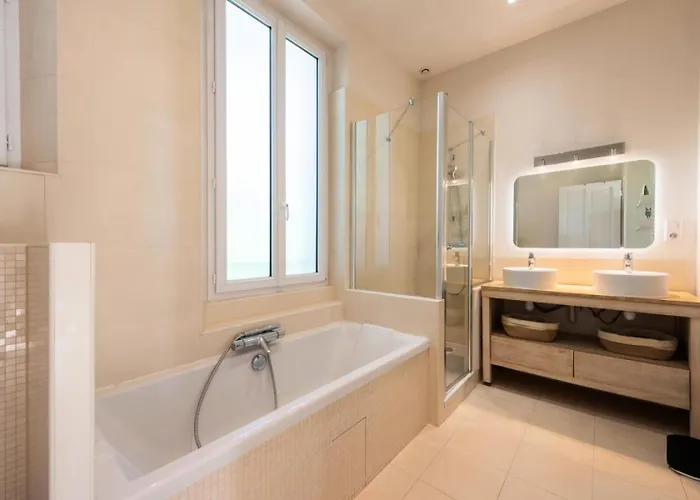 Résidence Villa 180m² 5p Cannes Piscine Garage - Villa 180m² 5P Cannes Piscine Garage MAE-2963 *